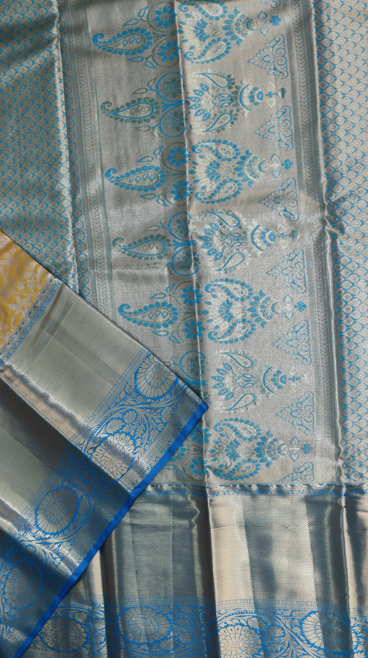 Trendy gold Kanjivaram Silk Saree