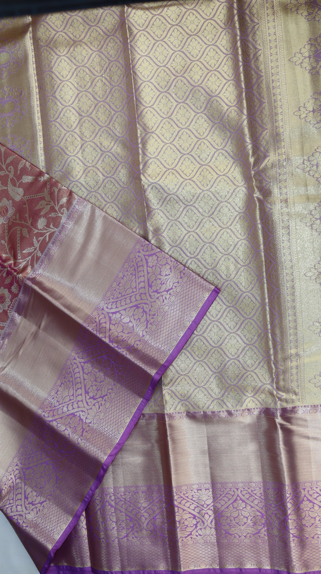 Trendy Onion Red Kanjivaram Silk Saree