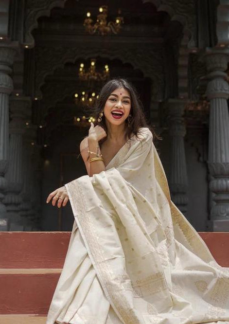 Ivory Saree with Subtle Gold Motifs