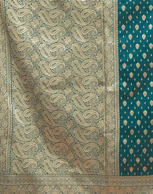 Teal Banarasi Silk Saree - Close-up of silver paisley jaal pallu and gold buti body